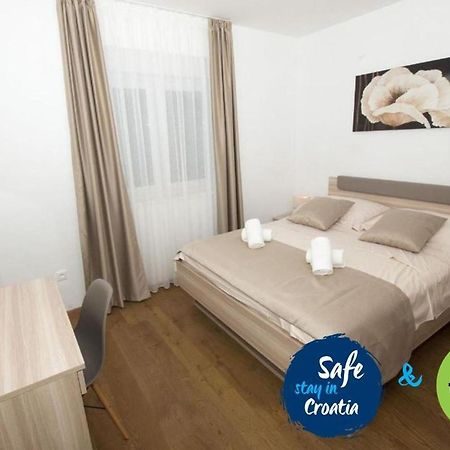 Lct Apartment Laura 오미스 외부 사진