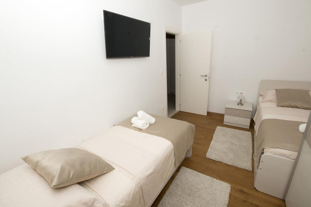 Lct Apartment Laura 오미스 외부 사진